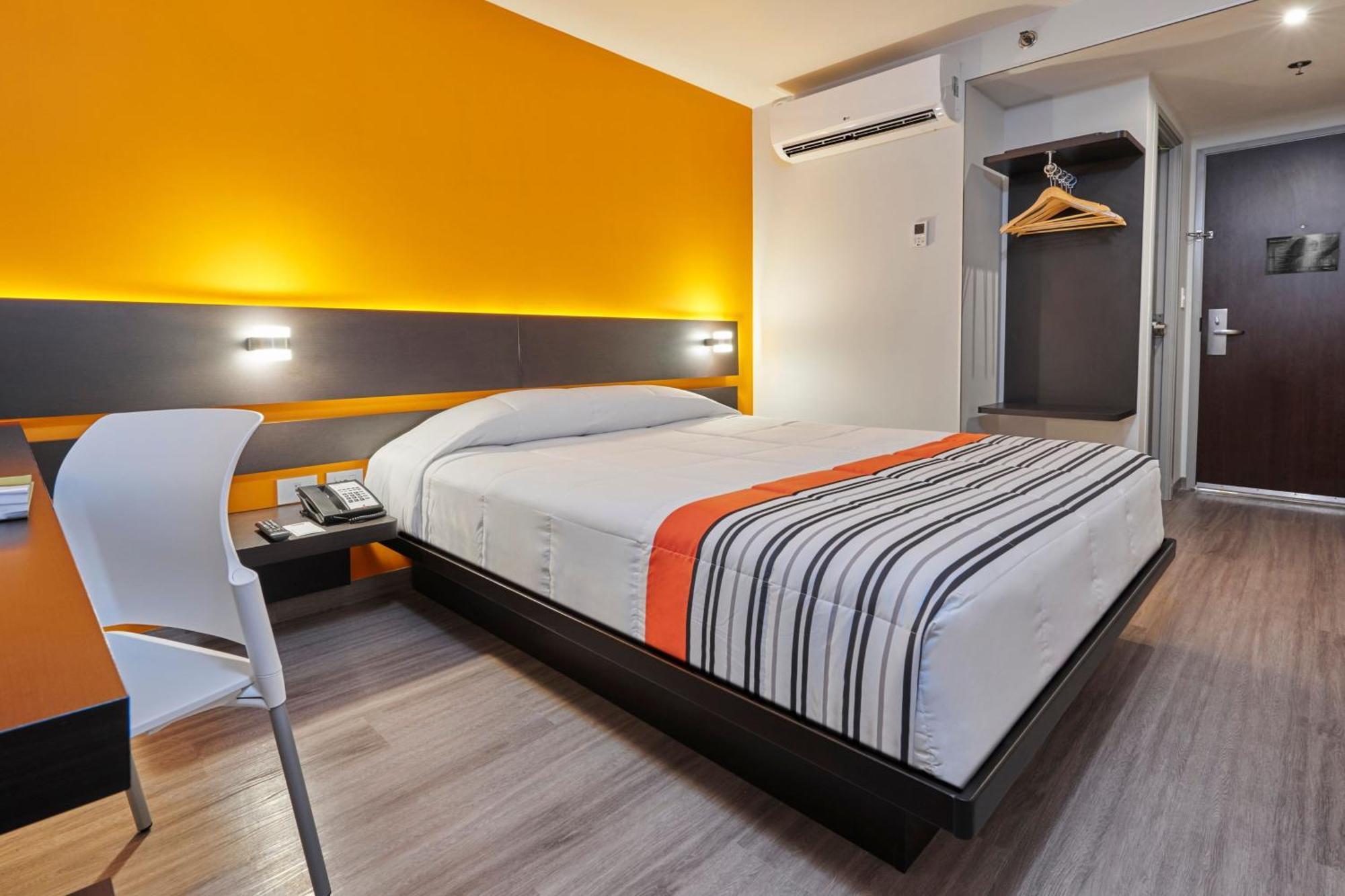 City Express Junior By Marriott Leon Centro De Convenciones Luaran gambar