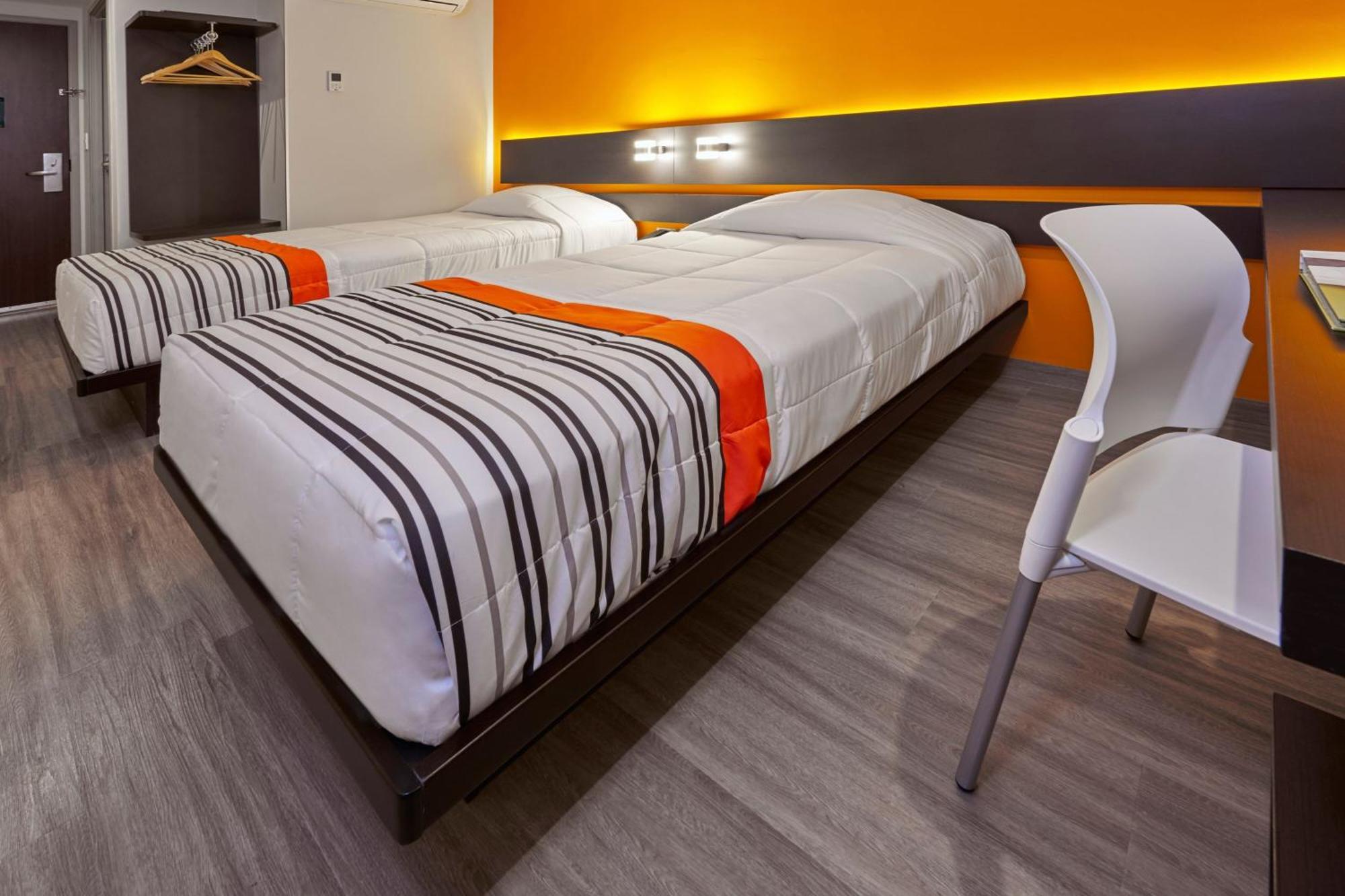 City Express Junior By Marriott Leon Centro De Convenciones Luaran gambar