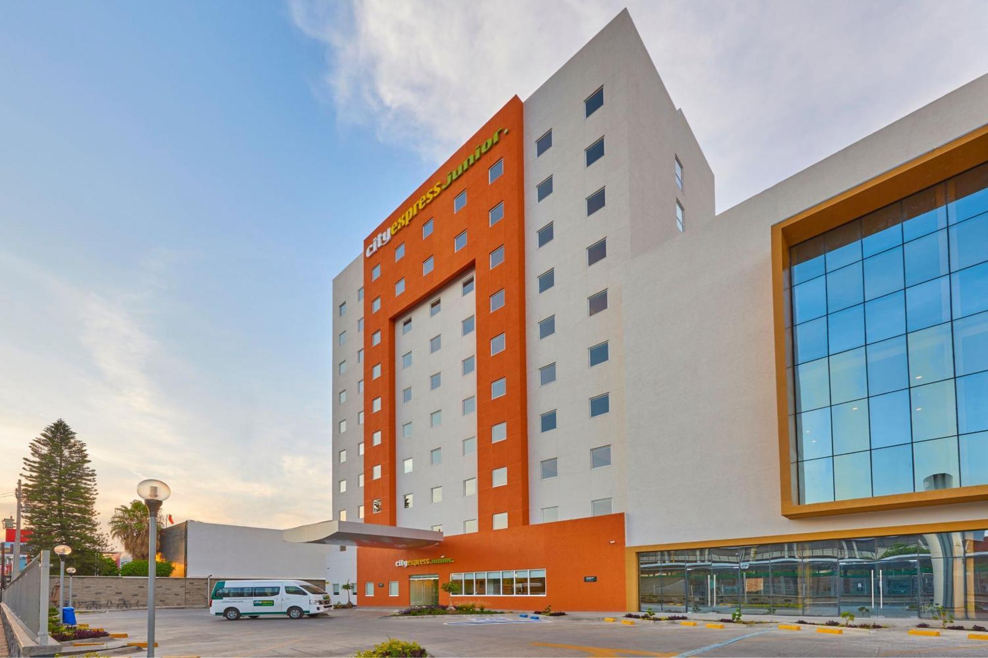City Express Junior By Marriott Leon Centro De Convenciones Luaran gambar