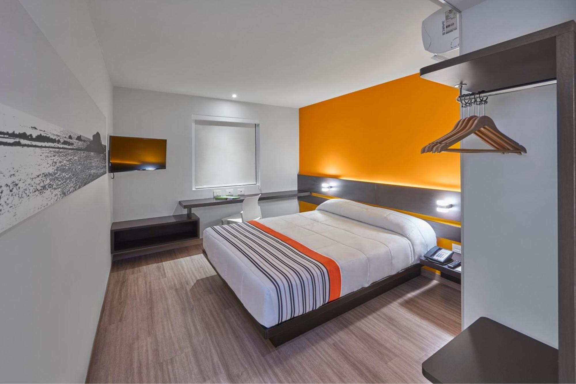 City Express Junior By Marriott Leon Centro De Convenciones Luaran gambar
