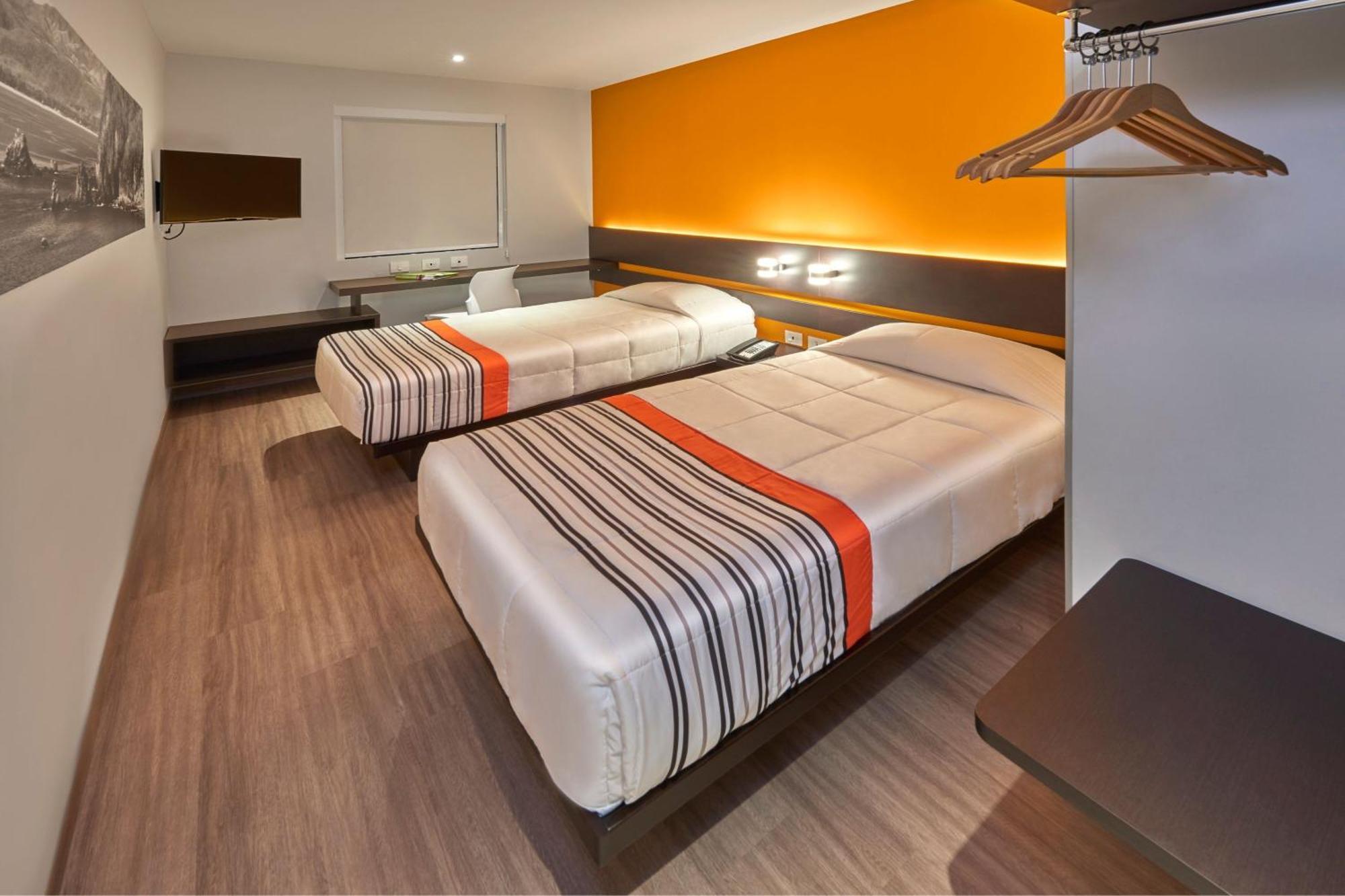 City Express Junior By Marriott Leon Centro De Convenciones Luaran gambar